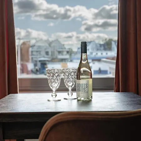 Strandvilla Hafenloge - Stilvoll Wohnen Direkt Am Niendorfer Hafen