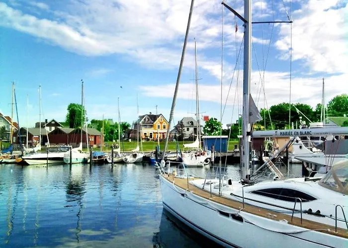Strandvilla Hafenloge - Stilvoll Wohnen Direkt Am Niendorfer Hafen
